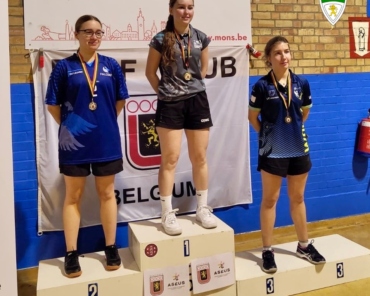 Leoa é vice-campeã universitária de Ténis de Mesa na Bélgica